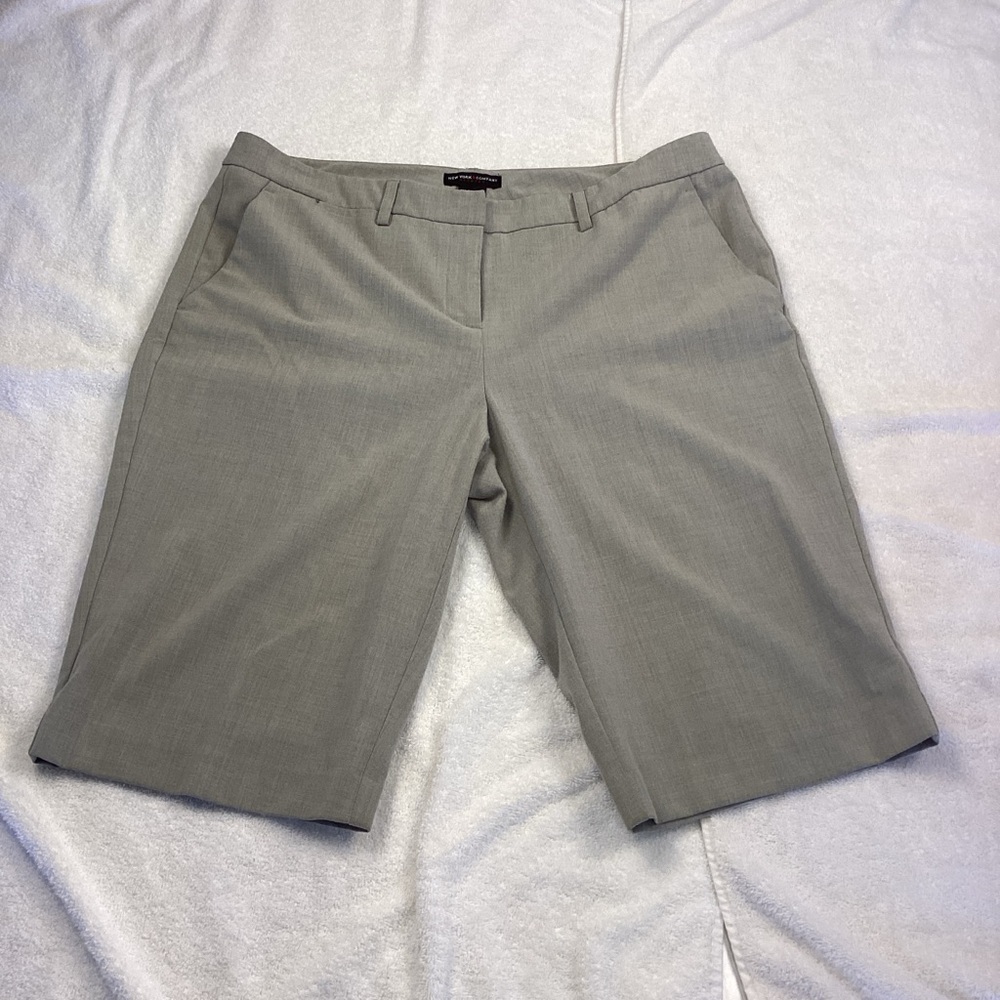 New York & Company Gray Dressy Women's Bermuda Shorts Sz 10